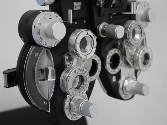 Foróptero para refracción computarizada
